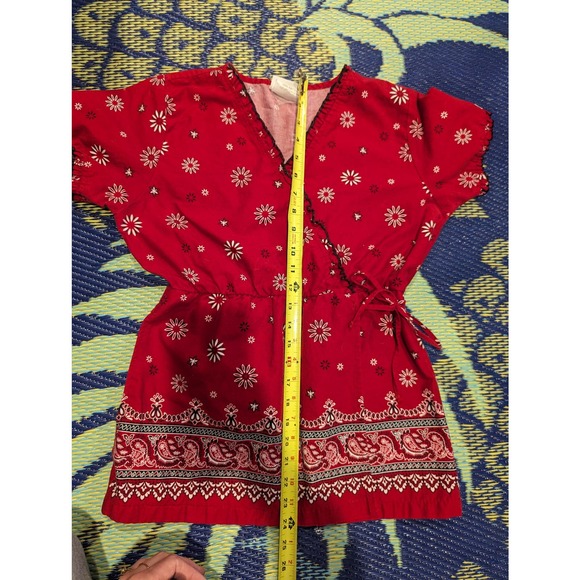 UA Scrubs Vintage Bandana Paisley Wrap Scrub Top Red - Picture 5 of 7